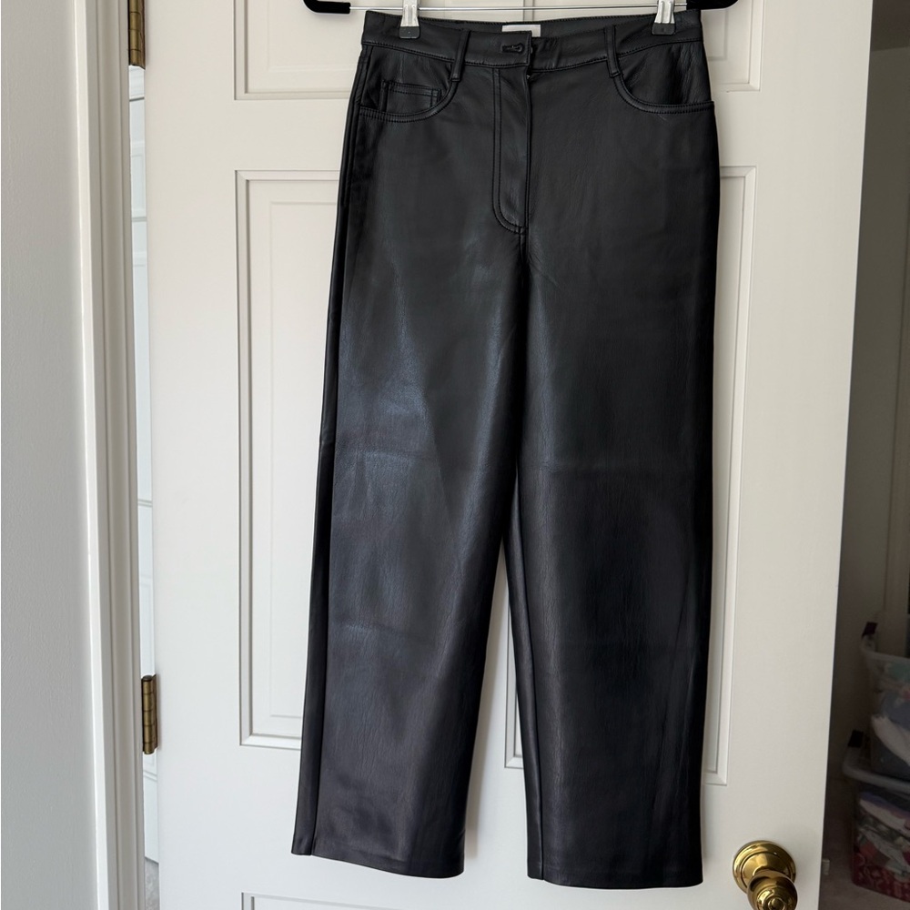Aritzia Wilfred Black cropped Straight Leg Women's vegan leather pants